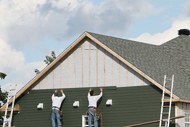 Professional Siding Contractor technician working in Pulaski, PA